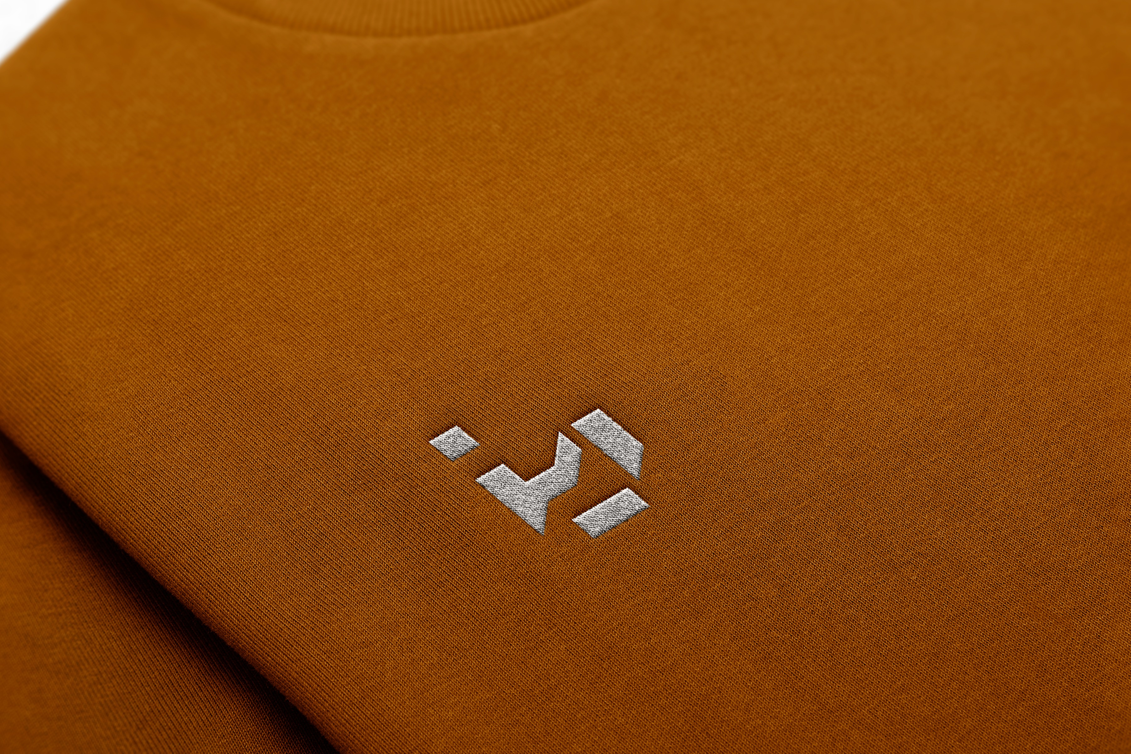 Logo_Mockup_Clothing_Embroidered_Sweater.png