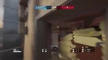 ویدیو طنز Rainbow Six Siege با استفاده از میم.