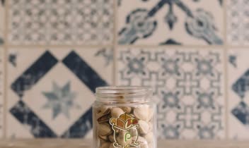 طراحی لوگو پدیده ماداکتو