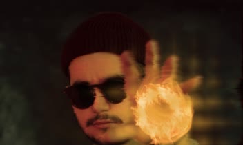 فوتومونتاژ اتیش.jpg