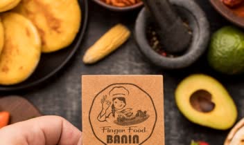 طراحی لوگو، منو و طراحی ظروف بیرون بر