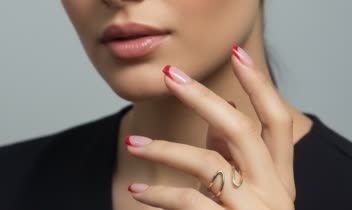 طراحی برند گالری طلای سان و عکاسی محصولات