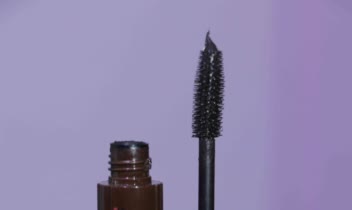 طراحی عکس تبلیغاتی محصول (هوش مصنوعی)