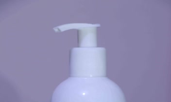 طراحی عکس تبلیغاتی محصول (هوش مصنوعی)