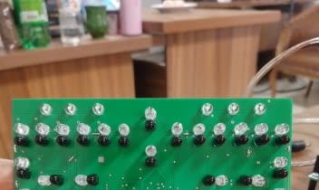طراحی برد ربات مسیریاب مسابقه ای