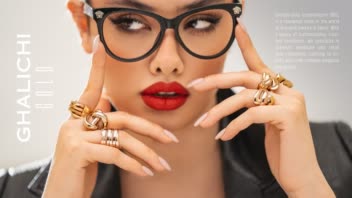 عکاسی برای برند طلا با مدل و دیزاین برای سایت