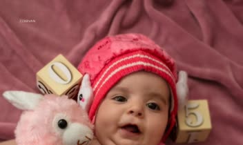 عکاسی کودک بهمراه دکور شخصی سازه برای کودک شما