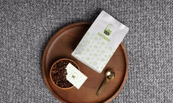 طراحی هویت بصری برند ماچا matchova