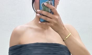 طراحی و دوخت انواع لباسهای مجلسی و روزمره و کودک