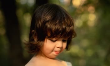 عکاسی کودک در طبیعت و شات های با ژست و یکهویی