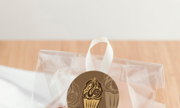 طراحی لوگو /لوگو برای شرینی فروشی رویا