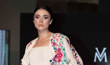 عکاسی تبلیغاتی از runwayاستانبول ۲۰۲۳