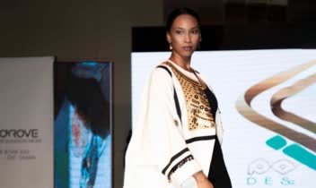 عکاسی تبلیغاتی از runwayاستانبول ۲۰۲۳