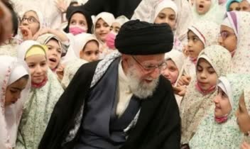 تایپ سئوالات زیست شیمی زمین ریاضی فیزیک و حتی طرح سئوال از آنها