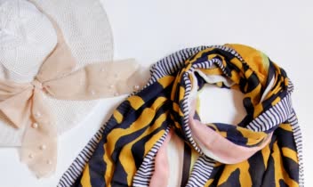 پروژه ی عکاسی از شال و روسری ..