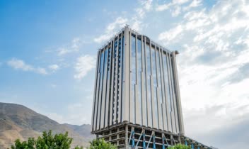 اجرای نمای ساختمان اداری ایرانمال