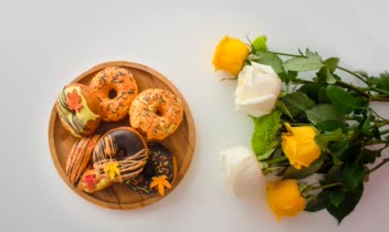 پروژه عکاسی از شیرینی های خانگی