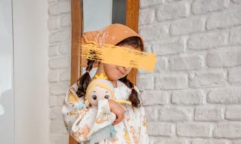 پروژه عکاسی از لباس کودک برند بهار