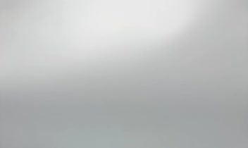 عکس خام عینک با آیفون ۱۷ پرو اماده برای Ai و ادیت