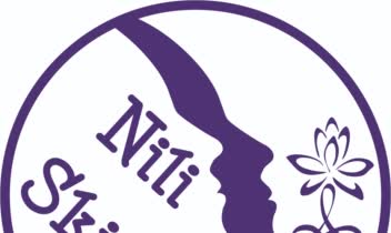طراحی لوگو برای خدمات پاکسازی پوست(فشیال)