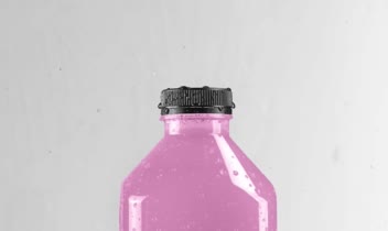 طراحی لیبل بسته بندی بطری گلاب و لیوان کافه