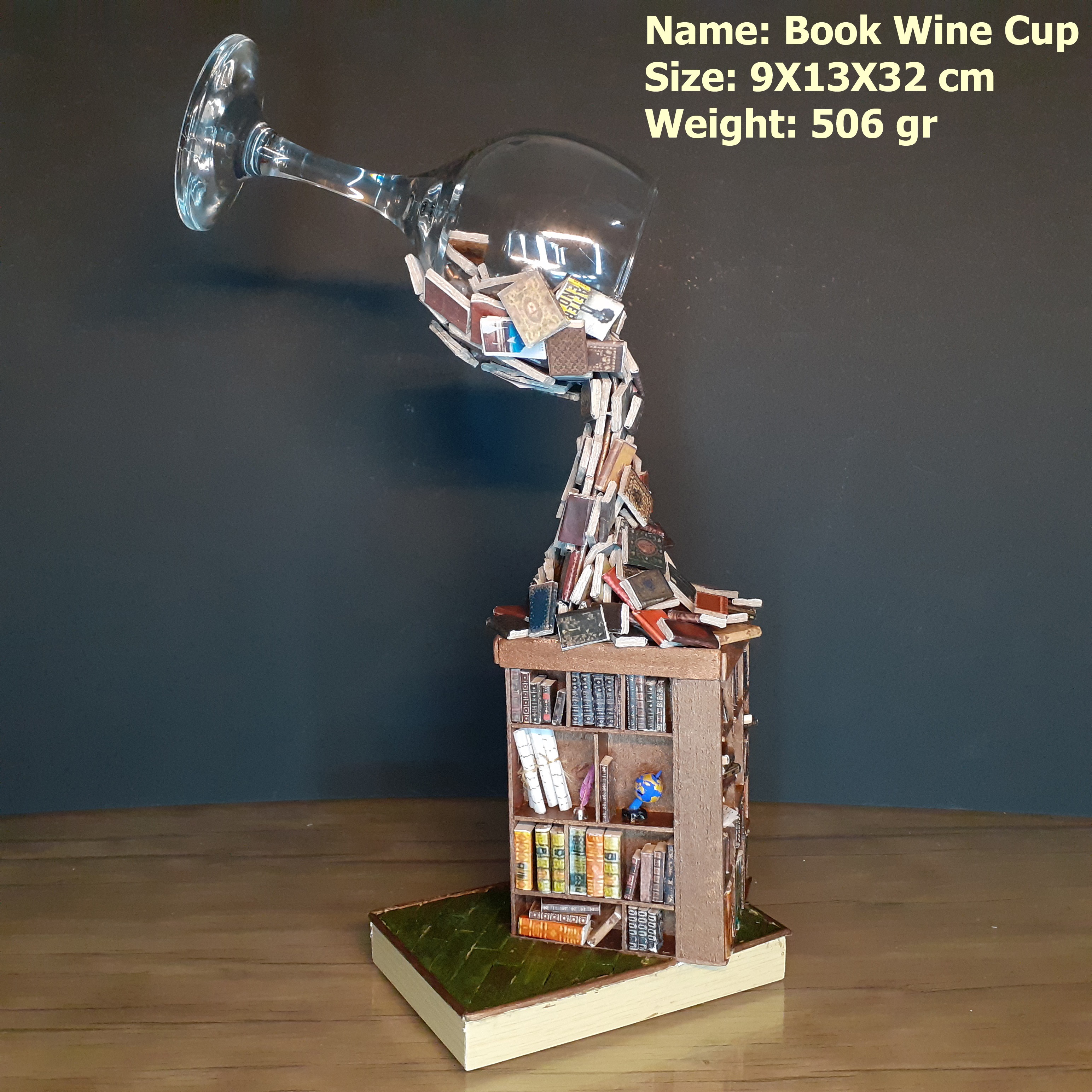 تندیس جام کتاب