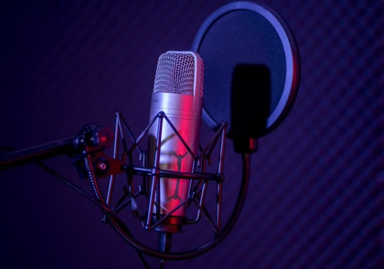 پادکست کوتاه بدون زیر صدا