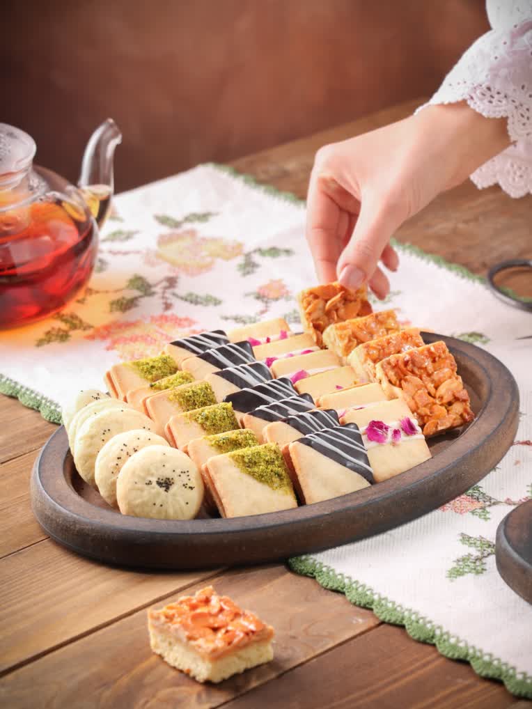 عکاسی صنعتی و تبلیغاتی پک کیک و شیرینی