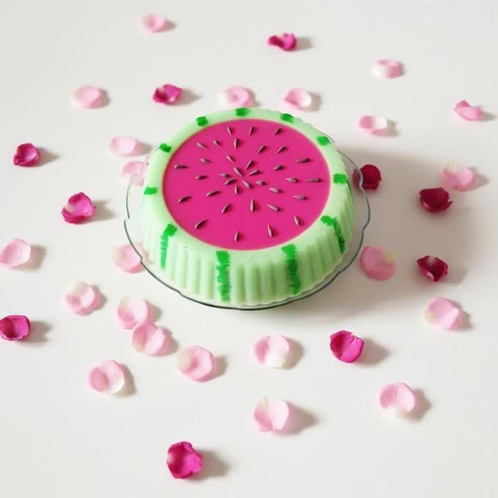 طراحی عکس و تولید محتوا برای محصولات