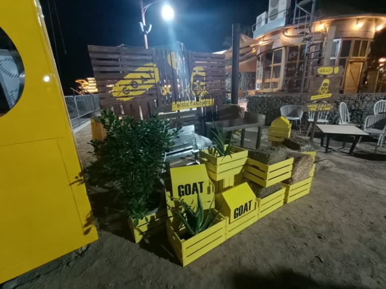 طراحی و اجرای کانسپت پاپ آپ برای رستوران