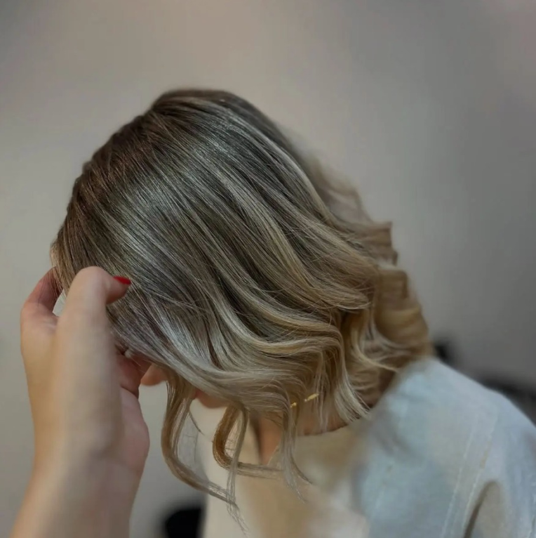 ویدئوی تبلیغاتی برای یک آرایشگاه