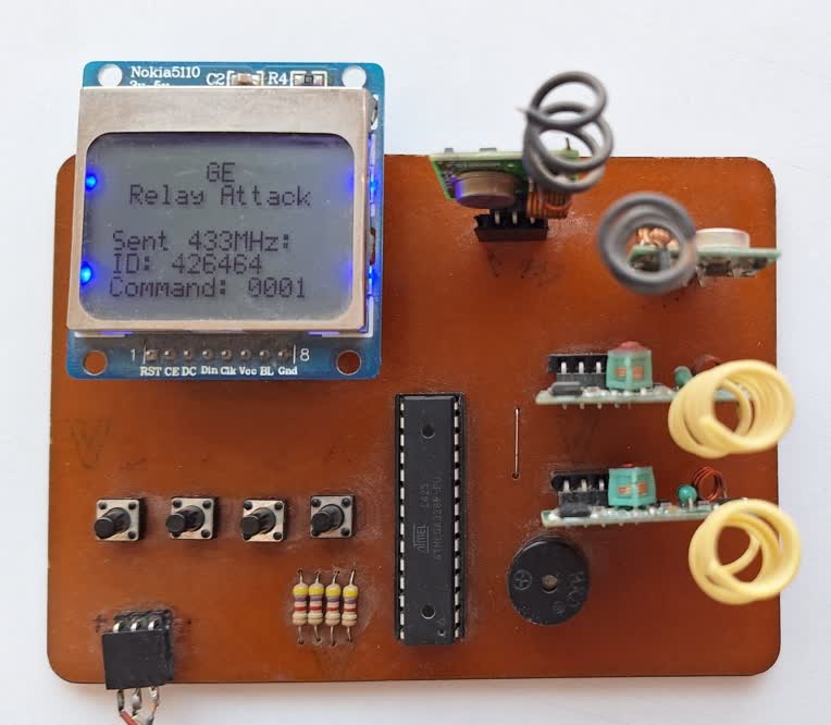ابزار تحلیل و ضعف‌یابی ریموت‌های RF با کد ثابت و لرنینگ (315/433 MHz)
