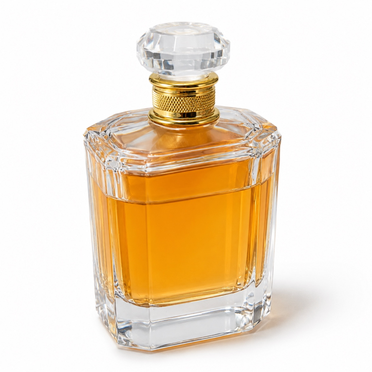 روتوش عکس محصول عطر (قبل/بعد) | حذف پس‌زمینه + اصلاح نور و رنگ