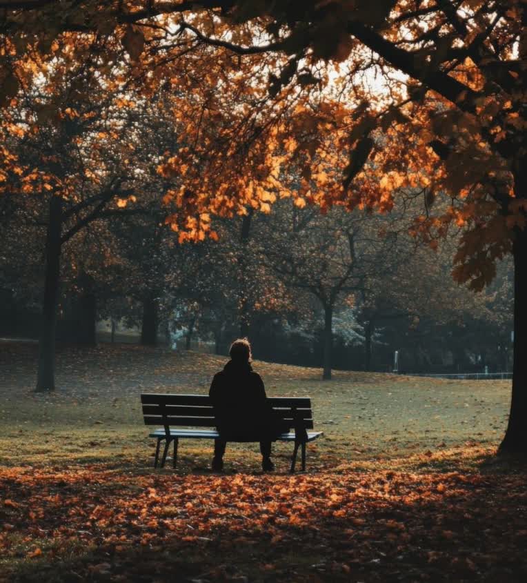 مونولوگ برای پادکست  با موضوع : ( چرا هیچکس هیچی به من نگفت ؟ )