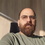 Farhang.F